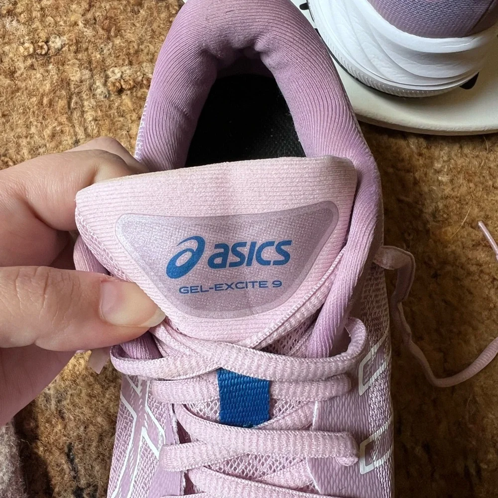 Women’s ASICS GEL-EXCITE 9 running athletes sneakers Barely Rose/White size 10. - Picture 13 of 17